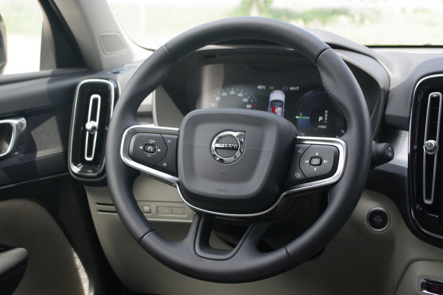 Volvo XC40 1.5 T5 263 PK Recharge Inscription Expression PHEV, Leder, Stoelverwarming, 360