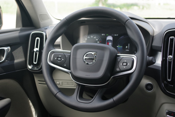 Volvo XC40 1.5 T5 263 PK Recharge Inscription Expression PHEV, Leder, Stoelverwarming, 360