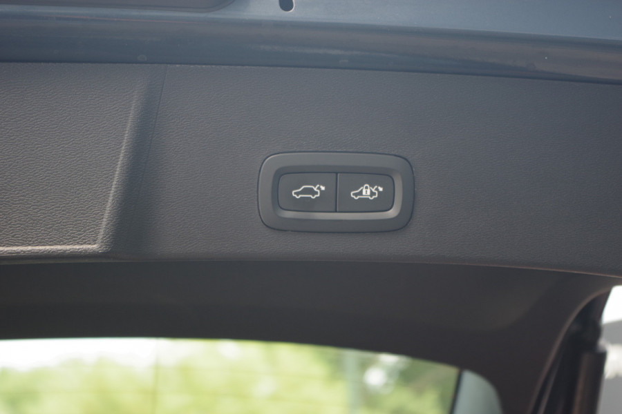 Volvo XC40 1.5 T5 263 PK Recharge Inscription Expression PHEV, Leder, Stoelverwarming, 360