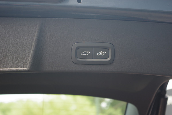 Volvo XC40 1.5 T5 263 PK Recharge Inscription Expression PHEV, Leder, Stoelverwarming, 360