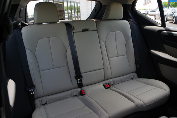 Volvo XC40 1.5 T5 263 PK Recharge Inscription Expression PHEV, Leder, Stoelverwarming, 360