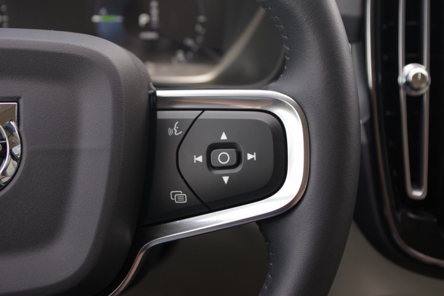 Volvo XC40 1.5 T5 263 PK Recharge Inscription Expression PHEV, Leder, Stoelverwarming, 360