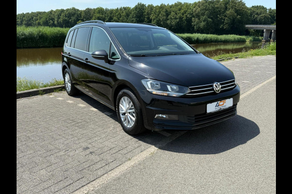 Volkswagen Touran 1.5 TSI Comfortline Business 7p trekhaak / carplay