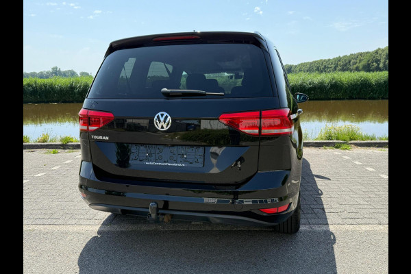 Volkswagen Touran 1.5 TSI Comfortline Business 7p trekhaak / carplay