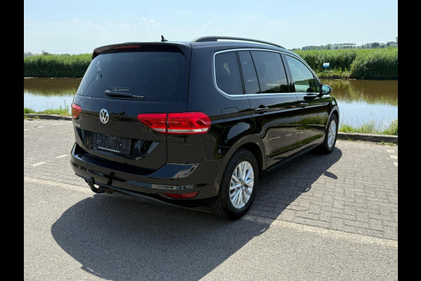 Volkswagen Touran 1.5 TSI Comfortline Business 7p trekhaak / carplay