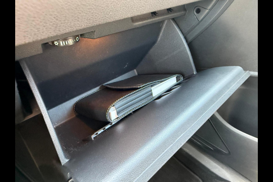 Volkswagen Touran 1.5 TSI Comfortline Business 7p trekhaak / carplay