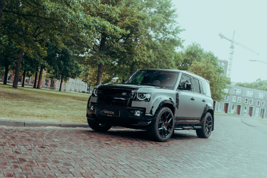 Land Rover Defender 110 P300e X-Dynamic HSE | Urban WideTrack | Quicksilver | Eiger Grey Satin |