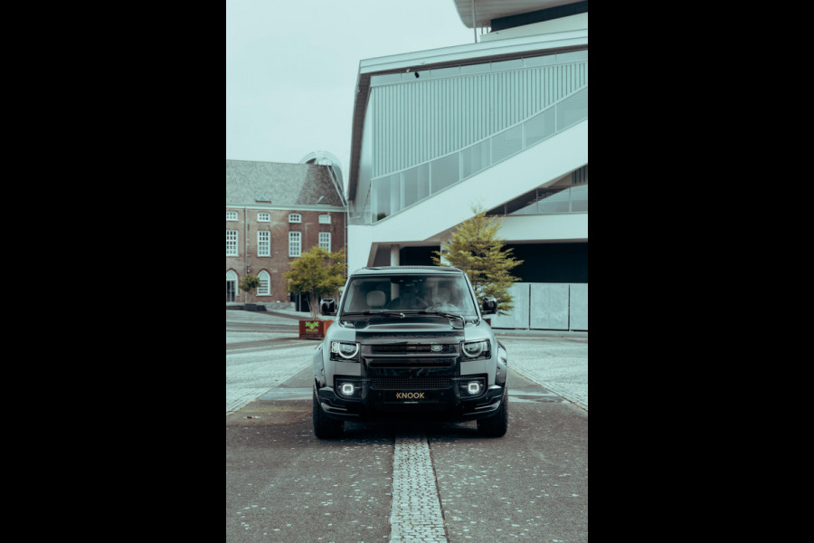 Land Rover Defender 110 P300e X-Dynamic HSE | Urban WideTrack | Quicksilver | Eiger Grey Satin |