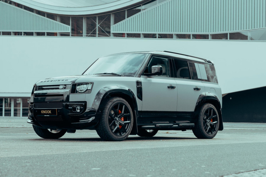 Land Rover Defender 110 P300e X-Dynamic HSE | Urban WideTrack | Quicksilver | Eiger Grey Satin |