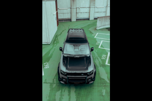 Land Rover Defender 110 P300e X-Dynamic HSE | Urban WideTrack | Quicksilver | Eiger Grey Satin |