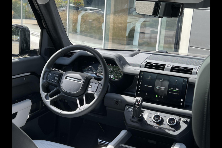 Land Rover Defender 110 P300e X-Dynamic HSE | Urban WideTrack | Quicksilver | Eiger Grey Satin |