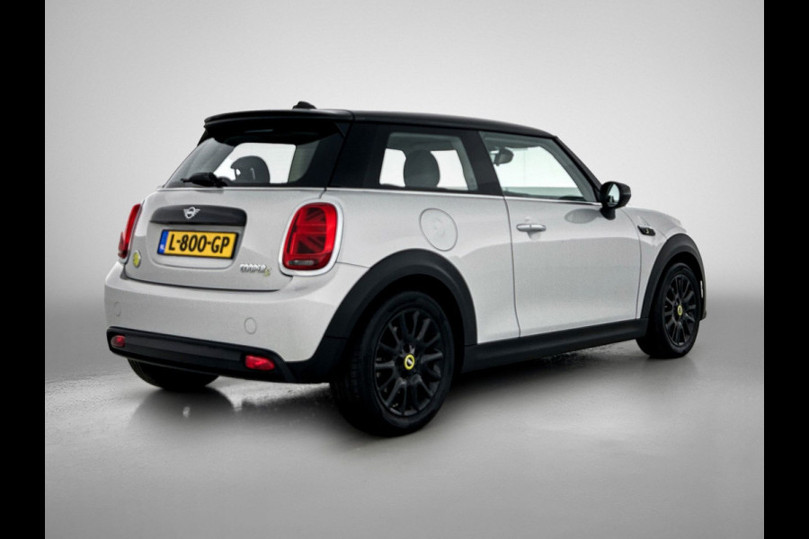 MINI Mini Electric Classic 33 kWh (NL-auto, 1e Eig, Dealer OnderH, Navi Pro, Carplay, Parkeersensoren, Climate Con, Etc)