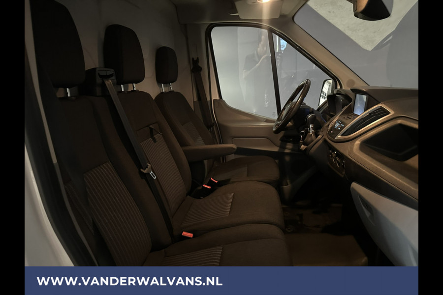 Ford Transit 2.0 TDCI 131pk L2H2 Euro6 Airco | 2800kg Trekhaak | Navigatie | Camera | Apple Carplay Android Auto, Cruisecontrol, Parkeersensoren, Bijrijdersbank