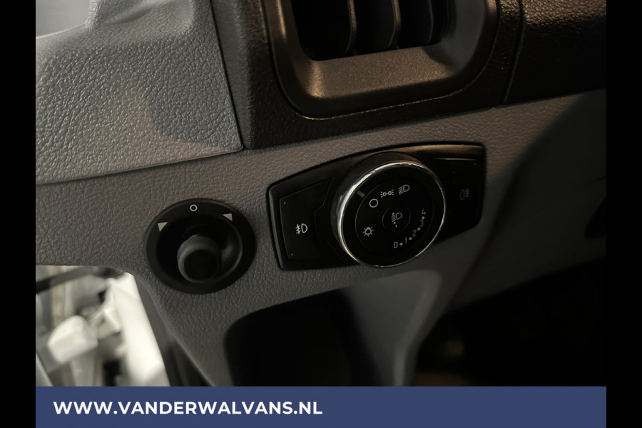 Ford Transit 2.0 TDCI 131pk L2H2 Euro6 Airco | 2800kg Trekhaak | Navigatie | Camera | Apple Carplay Android Auto, Cruisecontrol, Parkeersensoren, Bijrijdersbank