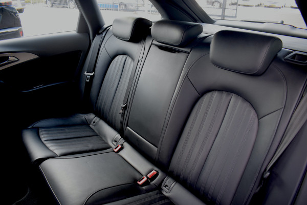 Audi A6 Avant 1.8 TFSI ultra S line Edition | NL-Auto | Dealer onderhouden | Leder | S-line | Trekhaak |
