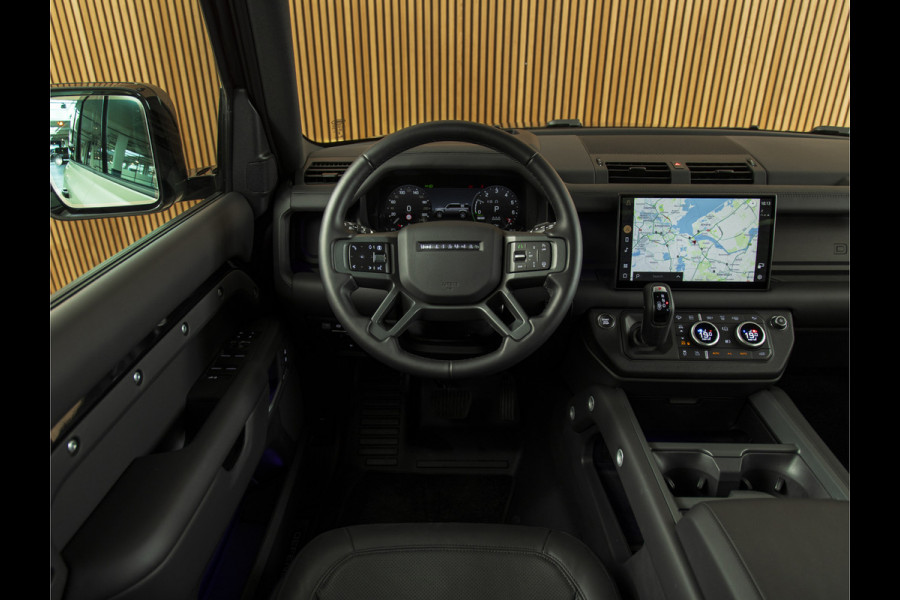 Land Rover Defender 110 2.0 P300e 110 X-Dynamic HSE SANDSTONE WRAP,22"URBAN