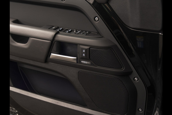 Land Rover Defender 110 2.0 P300e 110 X-Dynamic HSE SANDSTONE WRAP,22"URBAN