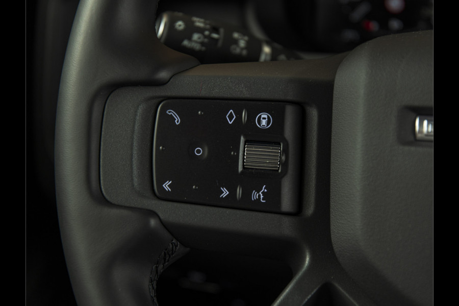Land Rover Defender 110 2.0 P300e 110 X-Dynamic HSE SANDSTONE WRAP,22"URBAN
