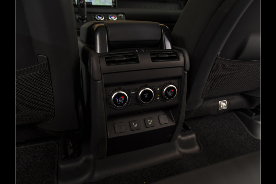 Land Rover Defender 110 2.0 P300e 110 X-Dynamic HSE SANDSTONE WRAP,22"URBAN