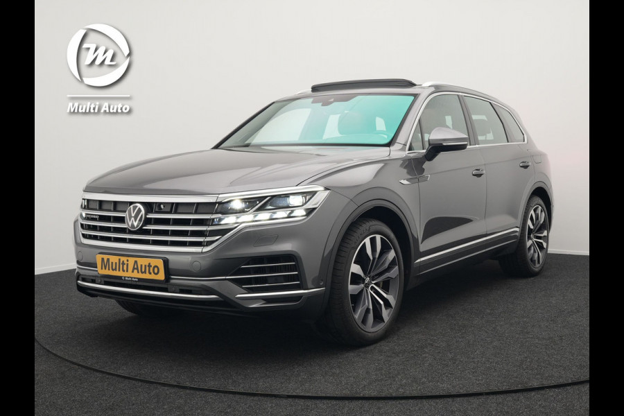 Volkswagen Touareg 3.0 TSi eHybrid 4MOTION Elegance Plug In Hybrid 381pk PHEV | Panodak | Trekhaak af Fabriek | Luchtvering | Adaptive Cruise |  Nachtzicht | Lederen Comfortzetels Massage & Memory | Head Up | 21"L.M  | Dynaudio | Sfeerverlichting |