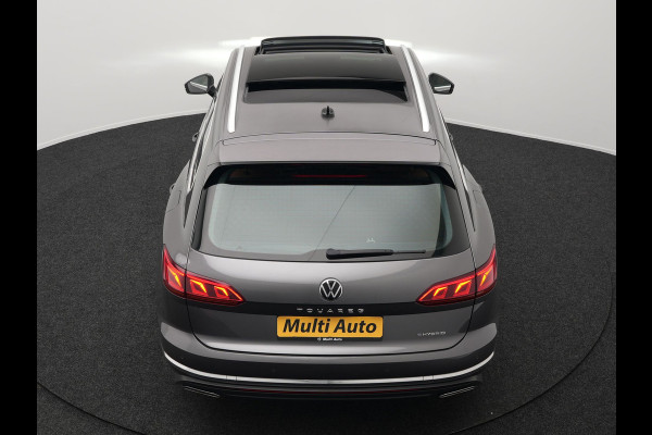 Volkswagen Touareg 3.0 TSi eHybrid 4MOTION Elegance Plug In Hybrid 381pk PHEV | Panodak | Trekhaak af Fabriek | Luchtvering | Adaptive Cruise |  Nachtzicht | Lederen Comfortzetels Massage & Memory | Head Up | 21"L.M  | Dynaudio | Sfeerverlichting |