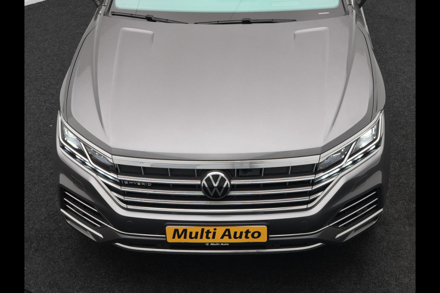 Volkswagen Touareg 3.0 TSi eHybrid 4MOTION Elegance Plug In Hybrid 381pk PHEV | Panodak | Trekhaak af Fabriek | Luchtvering | Adaptive Cruise |  Nachtzicht | Lederen Comfortzetels Massage & Memory | Head Up | 21"L.M  | Dynaudio | Sfeerverlichting |