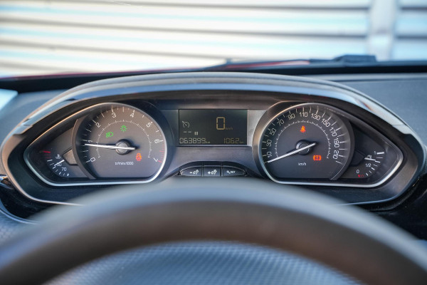 Peugeot 2008 1.2 PureTech Active Navigatie Cruise Airco