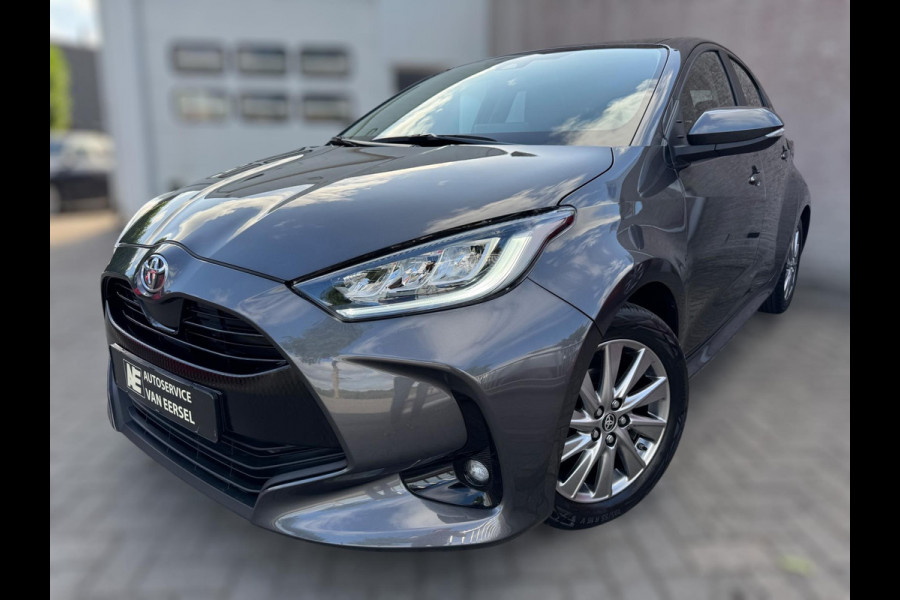 Toyota Yaris 1.5 VVT-i Active Technology 92KW / 125PK LED / CAMERA / CARPLAY / STOELVERWARMING / ACC / KEYLESS GO & ENTRY / LMV