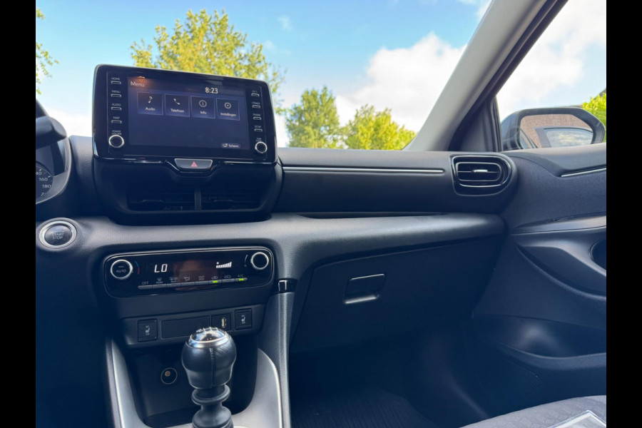 Toyota Yaris 1.5 VVT-i Active Technology 92KW / 125PK LED / CAMERA / CARPLAY / STOELVERWARMING / ACC / KEYLESS GO & ENTRY / LMV