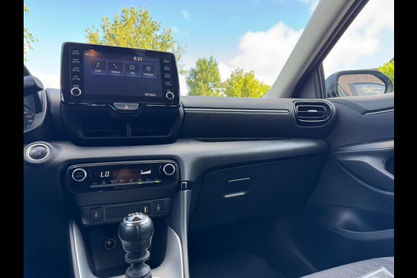 Toyota Yaris 1.5 VVT-i Active Technology 92KW / 125PK LED / CAMERA / CARPLAY / STOELVERWARMING / ACC / KEYLESS GO & ENTRY / LMV