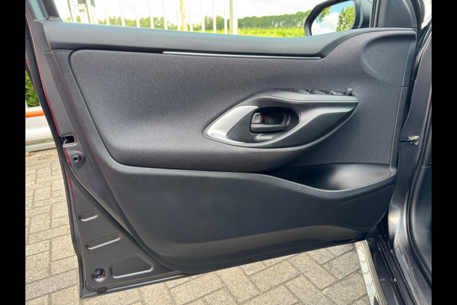 Toyota Yaris 1.5 VVT-i Active Technology 92KW / 125PK LED / CAMERA / CARPLAY / STOELVERWARMING / ACC / KEYLESS GO & ENTRY / LMV