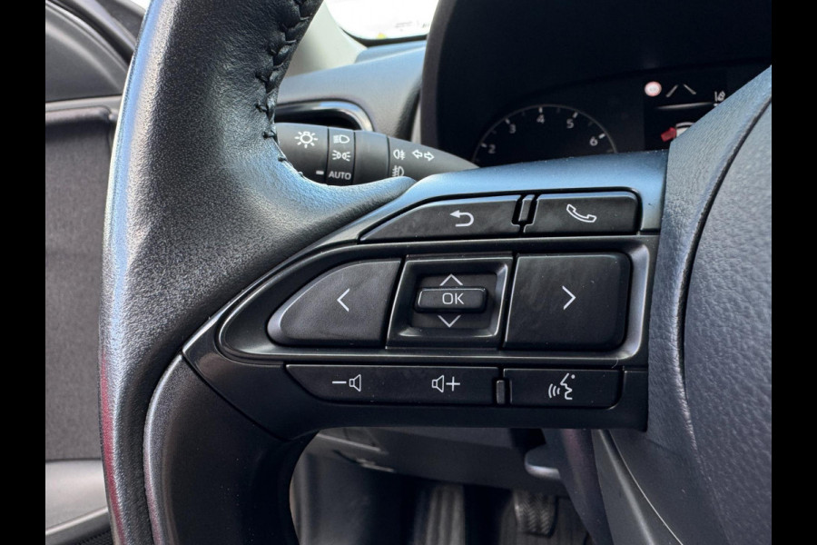 Toyota Yaris 1.5 VVT-i Active Technology 92KW / 125PK LED / CAMERA / CARPLAY / STOELVERWARMING / ACC / KEYLESS GO & ENTRY / LMV