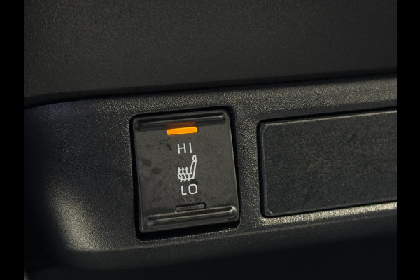 Toyota Yaris 1.5 VVT-i Active Technology 92KW / 125PK LED / CAMERA / CARPLAY / STOELVERWARMING / ACC / KEYLESS GO & ENTRY / LMV