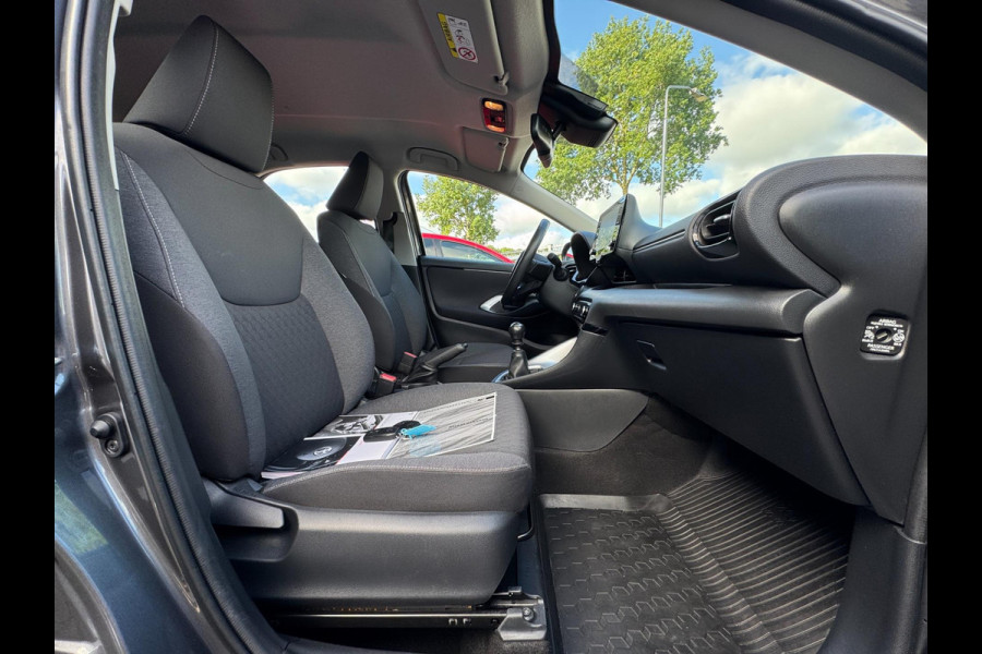Toyota Yaris 1.5 VVT-i Active Technology 92KW / 125PK LED / CAMERA / CARPLAY / STOELVERWARMING / ACC / KEYLESS GO & ENTRY / LMV