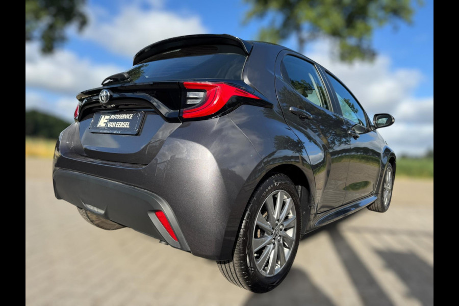 Toyota Yaris 1.5 VVT-i Active Technology 92KW / 125PK LED / CAMERA / CARPLAY / STOELVERWARMING / ACC / KEYLESS GO & ENTRY / LMV