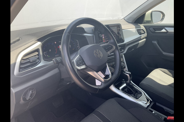 Volkswagen T-Roc 1.5 TSI Life 150pk Automaat Adap.Cruise Carplay Cam Hoogzitter Incl.BTW