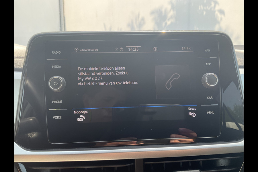 Volkswagen T-Roc 1.5 TSI Life 150pk Automaat Adap.Cruise Carplay Cam Hoogzitter Incl.BTW