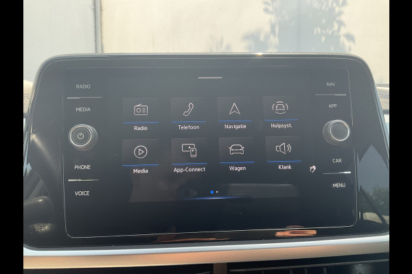 Volkswagen T-Roc 1.5 TSI Life 150pk Automaat Adap.Cruise Carplay Cam Hoogzitter Incl.BTW