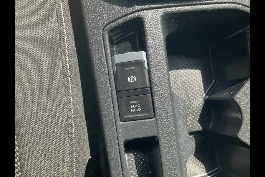Volkswagen T-Roc 1.5 TSI Life 150pk Automaat Adap.Cruise Carplay Cam Hoogzitter Incl.BTW