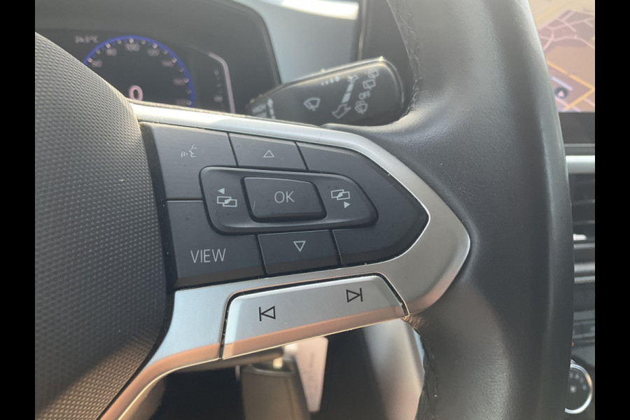 Volkswagen T-Roc 1.5 TSI Life 150pk Automaat Adap.Cruise Carplay Cam Hoogzitter Incl.BTW