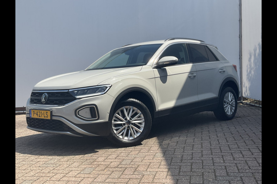 Volkswagen T-Roc 1.5 TSI Life 150pk Automaat Adap.Cruise Carplay Cam Hoogzitter Incl.BTW