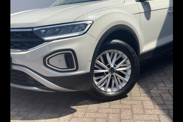 Volkswagen T-Roc 1.5 TSI Life 150pk Automaat Adap.Cruise Carplay Cam Hoogzitter Incl.BTW