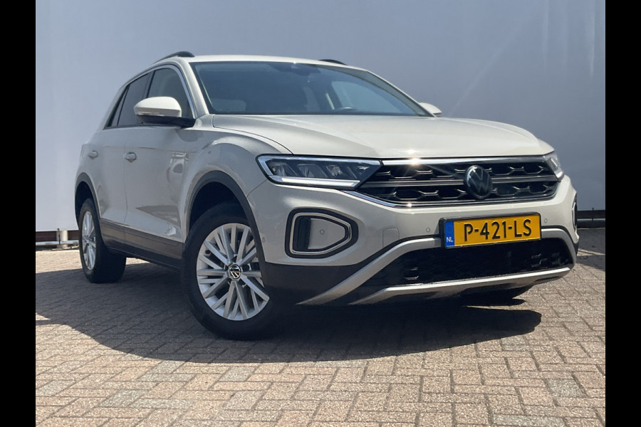 Volkswagen T-Roc 1.5 TSI Life 150pk Automaat Adap.Cruise Carplay Cam Hoogzitter Incl.BTW
