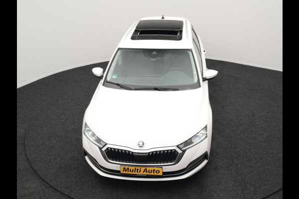 Škoda Octavia Combi 1.4 TSI iV Style Plug In Hybrid 204pk PHEV | Panodak | Sportstoelen Memory & Verwarmd | Canton Audio | 19"L.M | Virtual | Keyless | Apple Carplay | Parkassist | Sfeerverlichting |