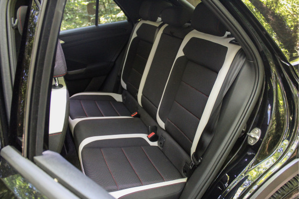 Volkswagen T-Roc 1.5 TSI Sport - Trekhaak, Panoramadak, Cruise, Airco, Stoelverwarming, Navigatie, Etc!