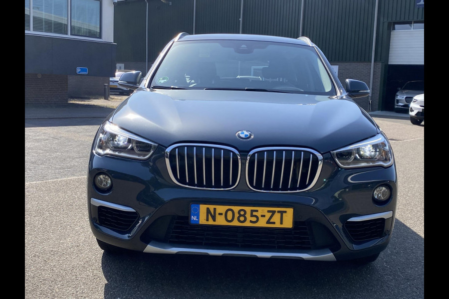 BMW X1 sDrive20i TREKHAAK | ELEK. KOFFER | LEDER | RIJKLAAR INCL. 12 MND. BOVAGGARANTIE