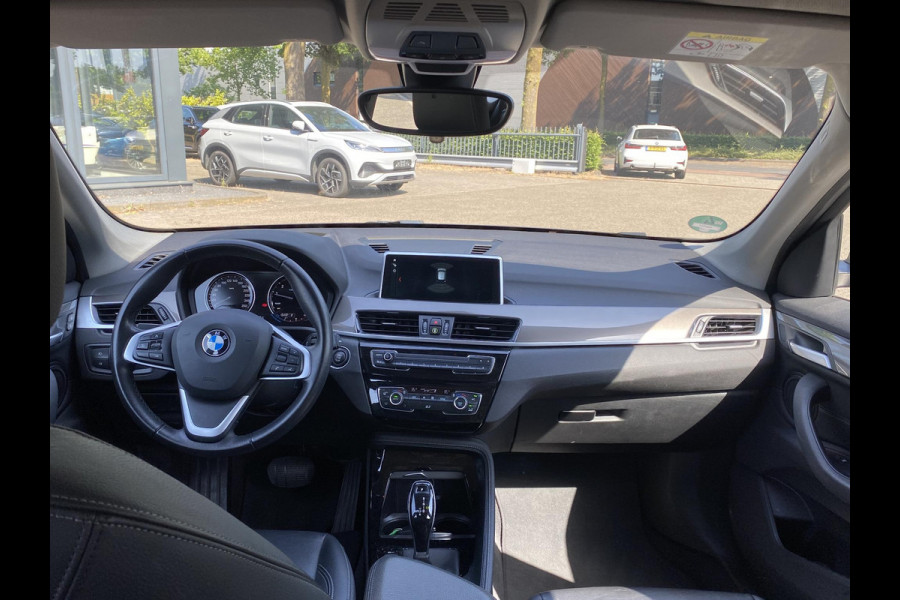 BMW X1 sDrive20i TREKHAAK | ELEK. KOFFER | LEDER | RIJKLAAR INCL. 12 MND. BOVAGGARANTIE
