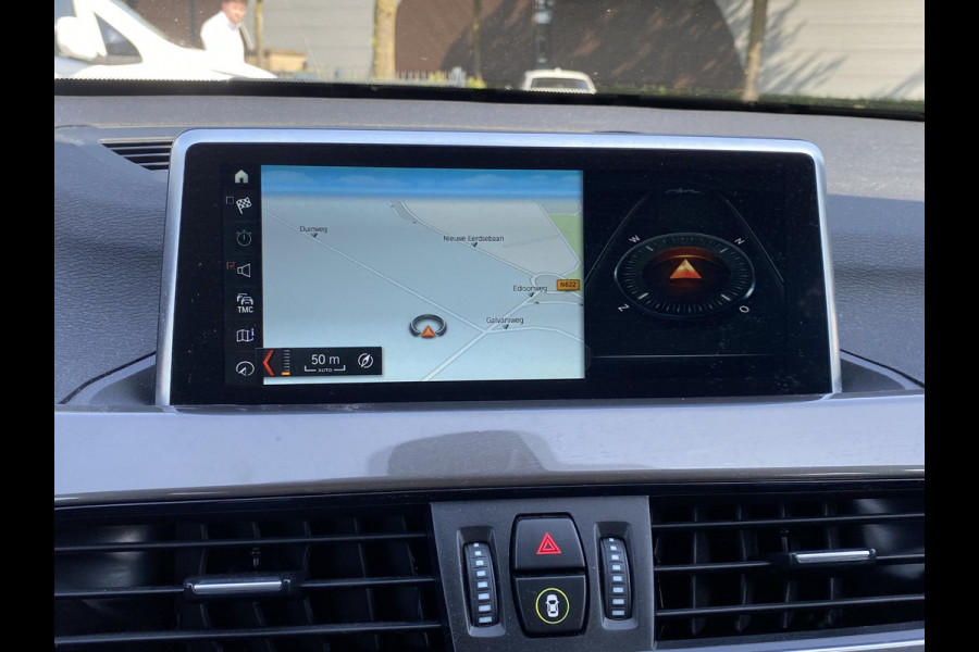 BMW X1 sDrive20i TREKHAAK | ELEK. KOFFER | LEDER | RIJKLAAR INCL. 12 MND. BOVAGGARANTIE