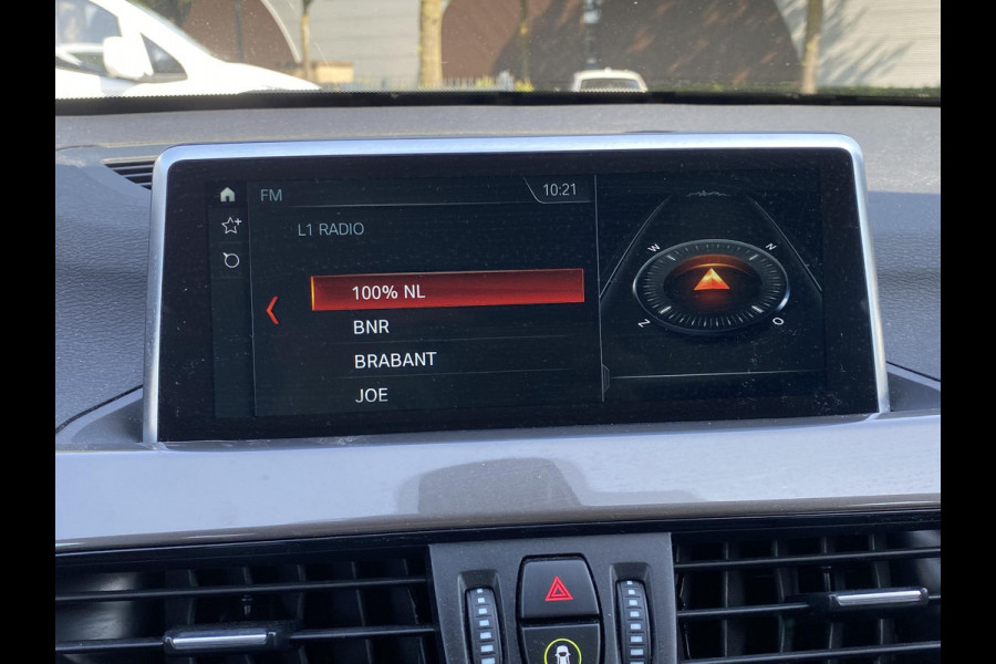 BMW X1 sDrive20i TREKHAAK | ELEK. KOFFER | LEDER | RIJKLAAR INCL. 12 MND. BOVAGGARANTIE