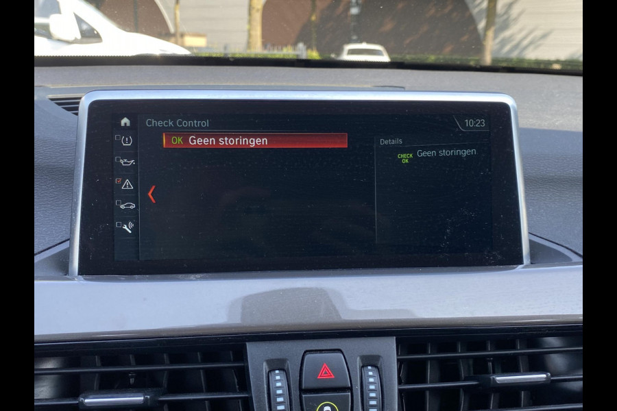 BMW X1 sDrive20i TREKHAAK | ELEK. KOFFER | LEDER | RIJKLAAR INCL. 12 MND. BOVAGGARANTIE